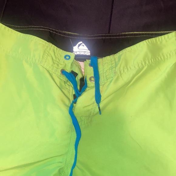 Quicksilver men swim trunks size 30 - Picture 9 of 9